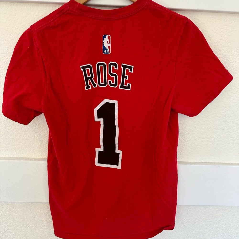 Men’s Adidas Short Sleeve Chicago Bulls Shirt Jersey Derrick Rose sz S - Picture 4 of 5